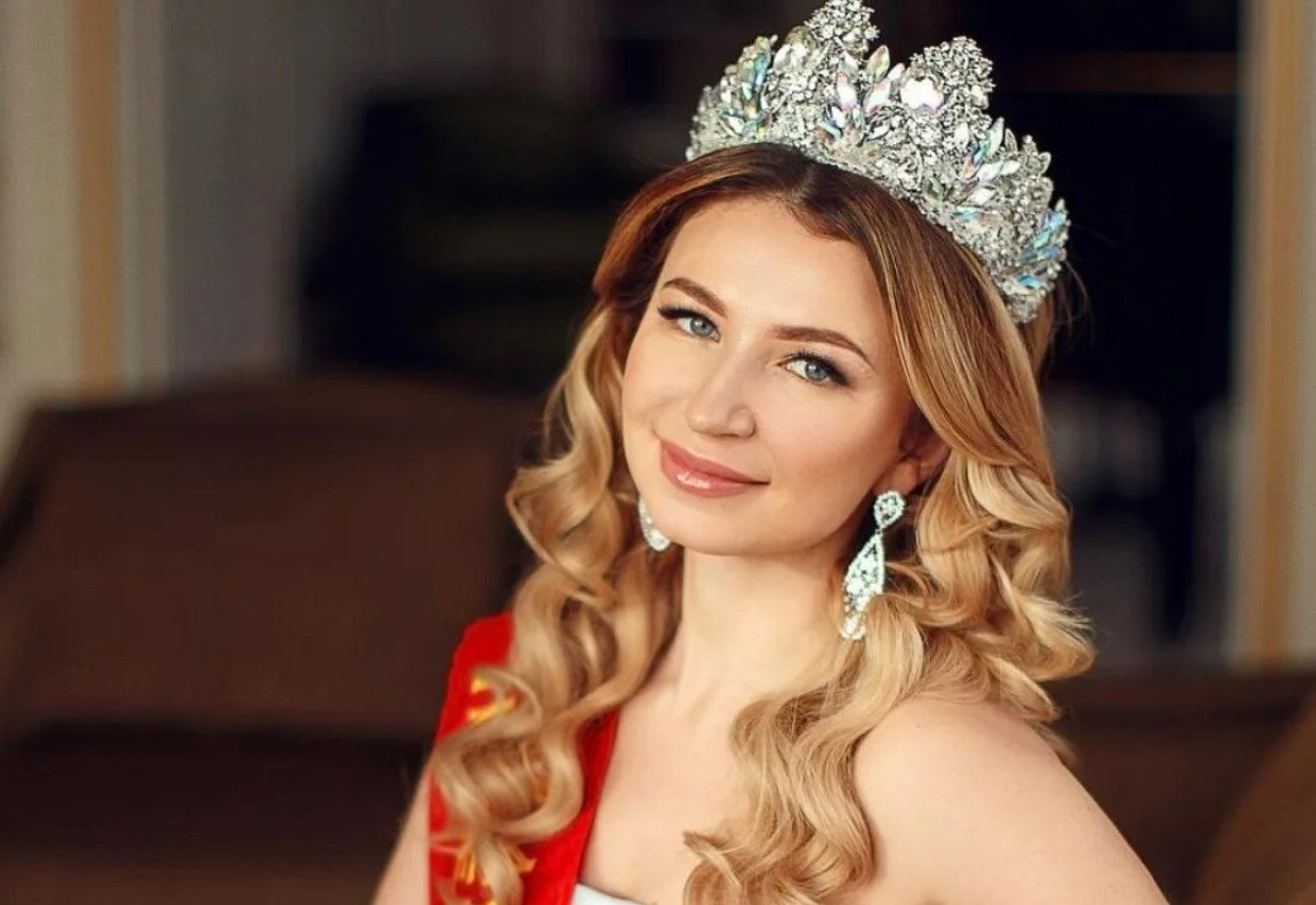 Стало известно, сколько именно Елена Блиновская задолжала налоговой