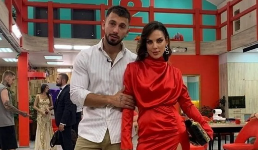 Алена Опенченко поздравила Михаила Козлова с Новым годом