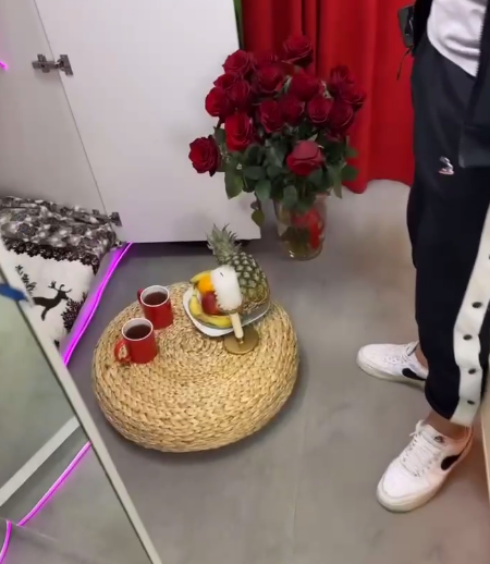 Клавдия Безверхова поселилась в шкафу Игоря Григорьева