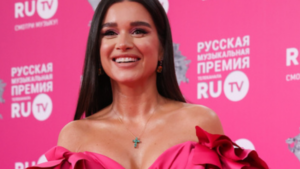 Телеведущая Ксения Бородина анонсировала авторское шоу "Открытый приём"