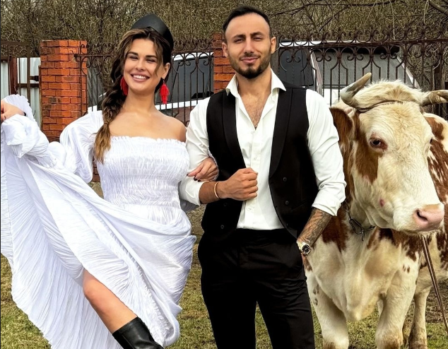 Ирина Пинчук и Арай Чобанян сыграли свадьбу в деревне