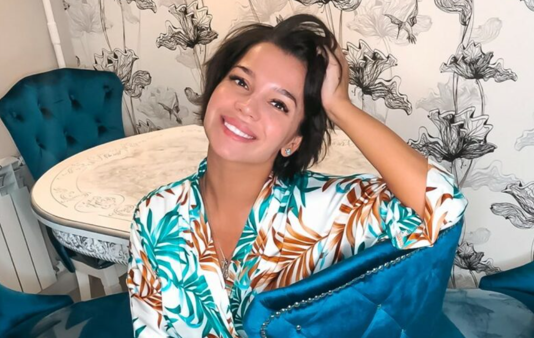 "Должна 8 млн рублей!" - Юлия Колисниченко взяла кредиты в банке под залог квартир "Должна 8 млн рублей!" - экс-участница дома 2 Юлия Колисниченко взяла кредиты в банке под залог квартир