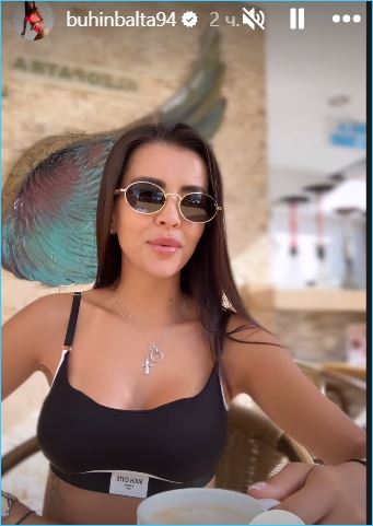 Кристина Бухынбалтэ вернулась к Ивану Барзикову и Лео