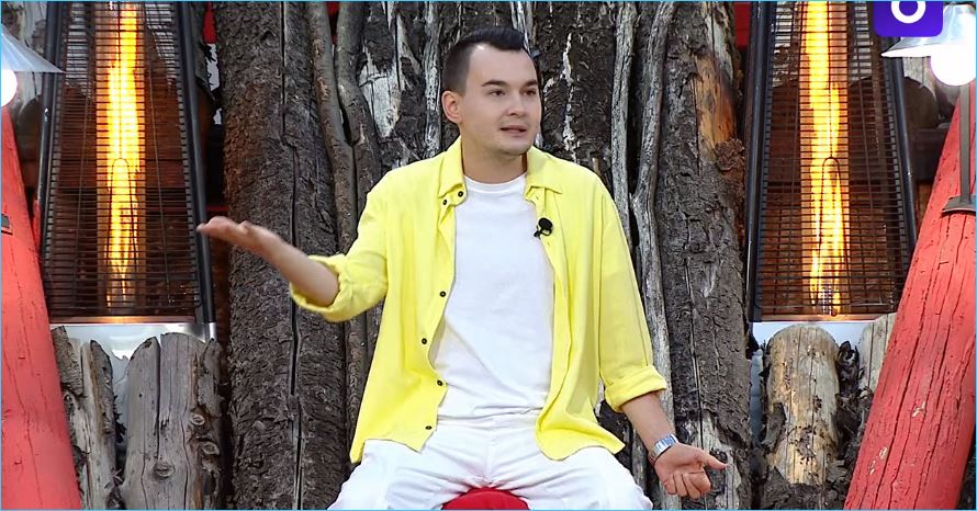 Антон Беккужев побывал в гостях на авторской программе Влада Кадони