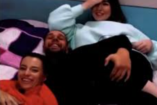 Диман Хулиган вспомнил, как Черно спаивала Дарью Кравченко