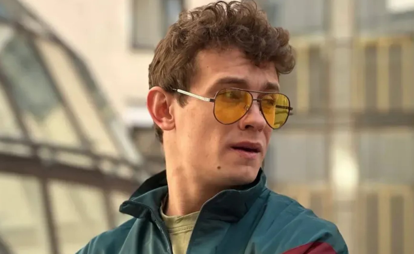 Никита Кологривый опроверг прекращение общения с коллегами по сериалу 