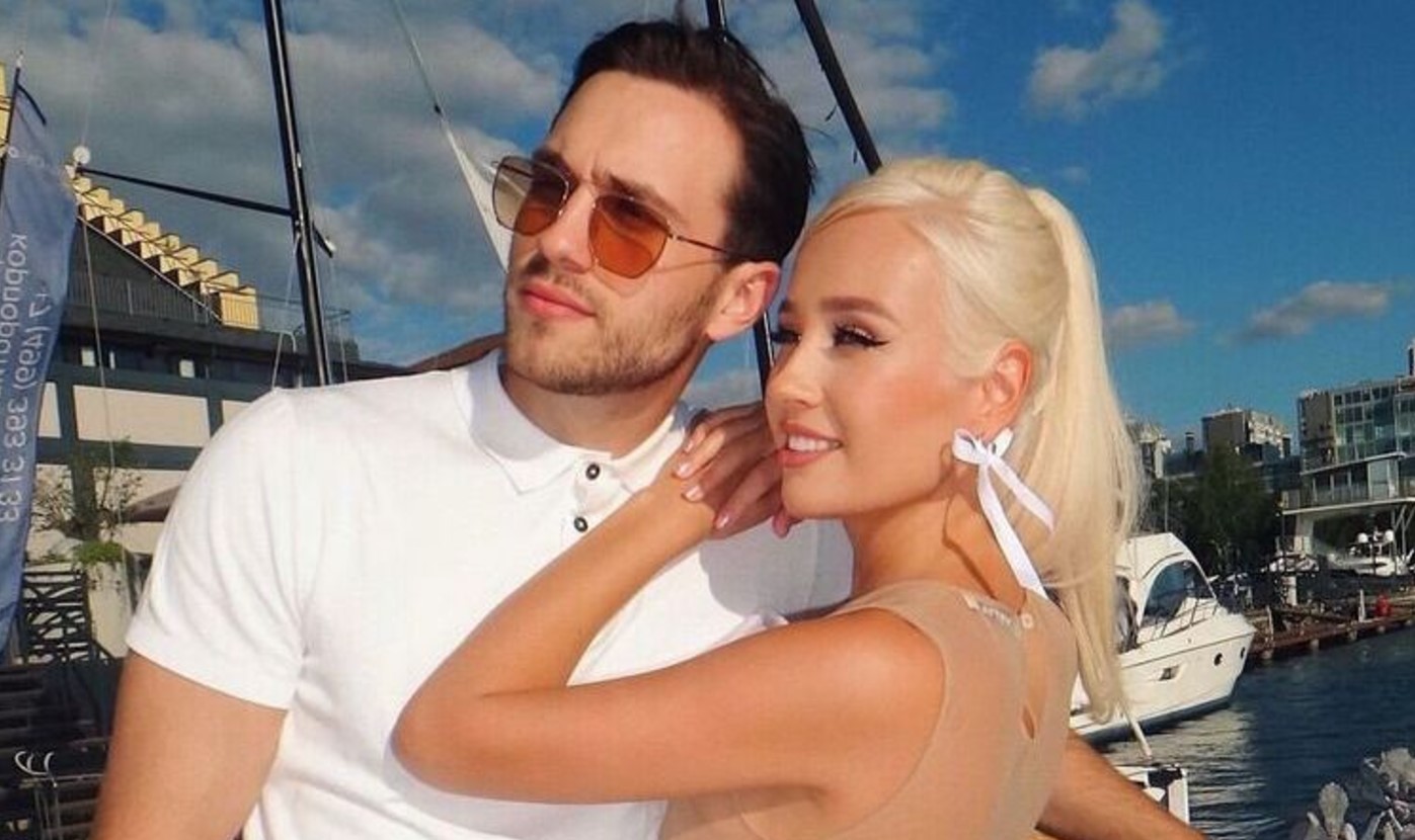 Клава Кока тяжело переживает разрыв с Александром Повериным Клава Кока тяжело переживает разрыв с Александром Повериным