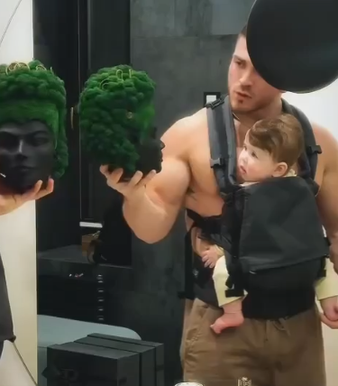 Романа Капаклы преследуют падшие женщины