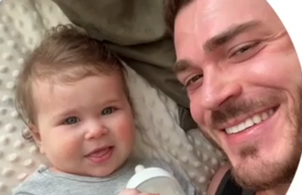 Романа Капаклы преследуют падшие женщины Романа Капаклы преследуют падшие женщины