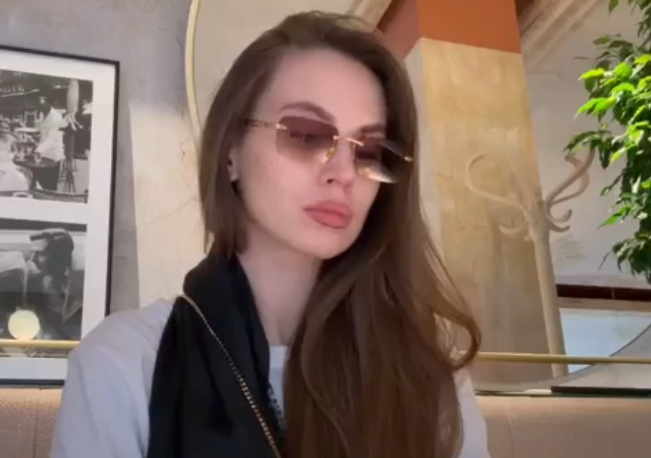 Александра Артёмова считает, что пользователи сети должны быть благодарны блогерам  за рекламу