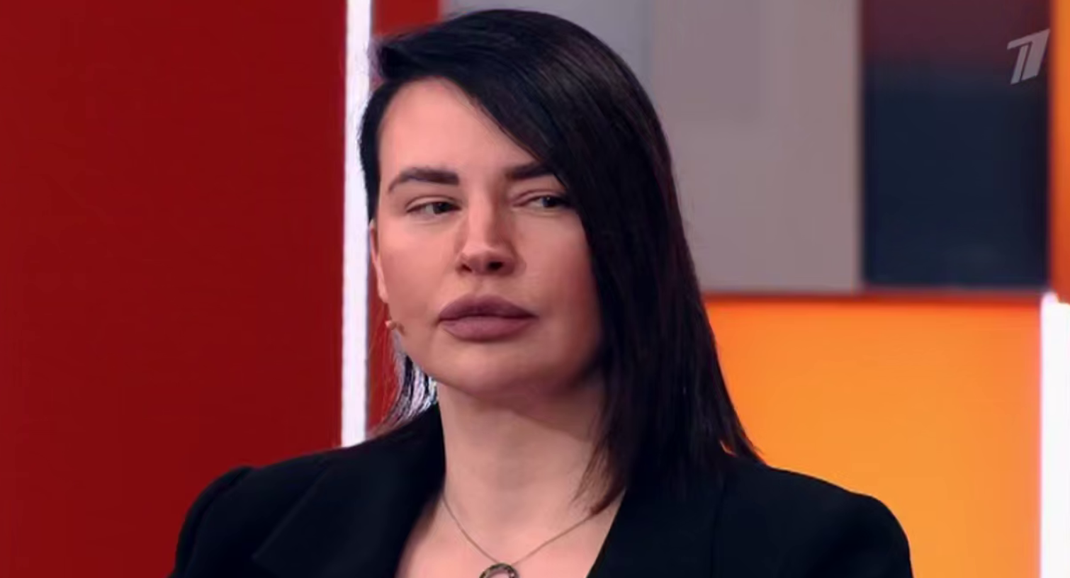 Саша Черно проиграла эфиры на Первом канале Александру Овечкину Саша Черно проиграла эфиры на Первом канале Александру Овечкину