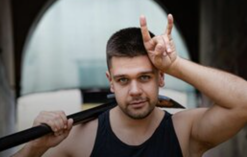 Диман Хулиган мечтает позвать на свидание Милену Безбородову