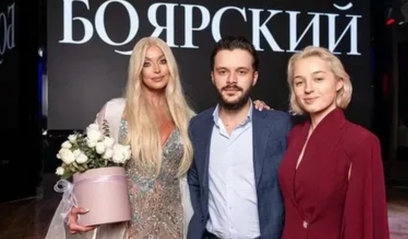 Окружение Волочковой опровергло срыв свадьбы ее дочери