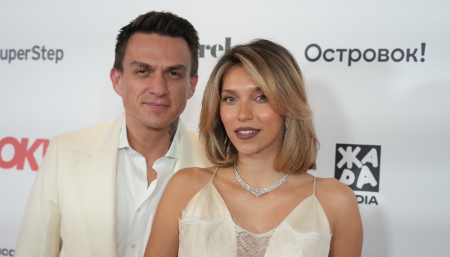 В Сети появились слухи о третьей беременности Регины Тодоренко