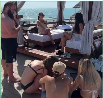 Евгения Дорожкина считает, что напрягаться вредно, даже ради свадьбы с Хорошевым