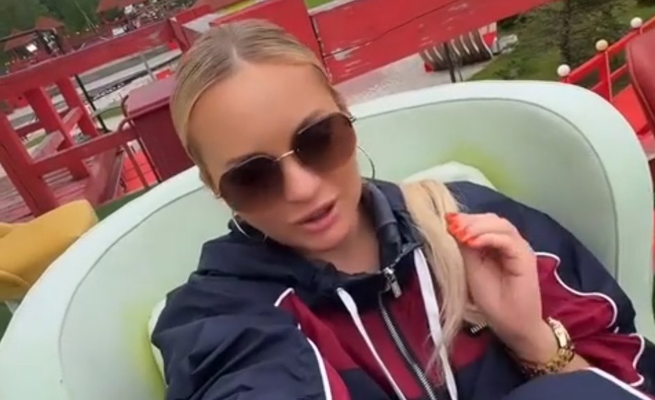 Элину Рахимову направили к психиатру, а она попала к психотерапевту