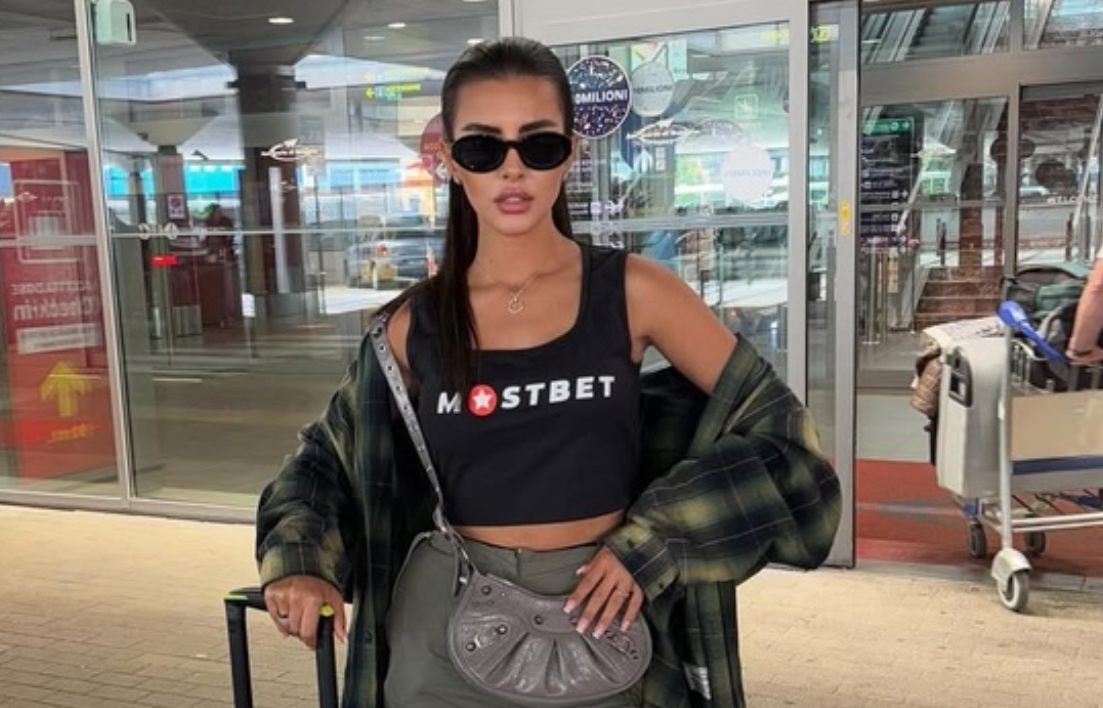 Кристина Бухынбалтэ отпразднует день рождения в Сочи с Яной Фиткевич Кристина Бухынбалтэ отпразднует день рождения в Сочи с Яной Фиткевич