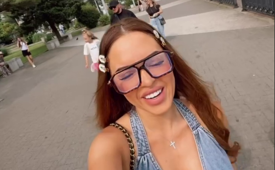 Юлия Ефременкова рассказала о новом заработке Лизы Триандафилиди Юлия Ефременкова рассказала о новом заработке Лизы Триандафилиди