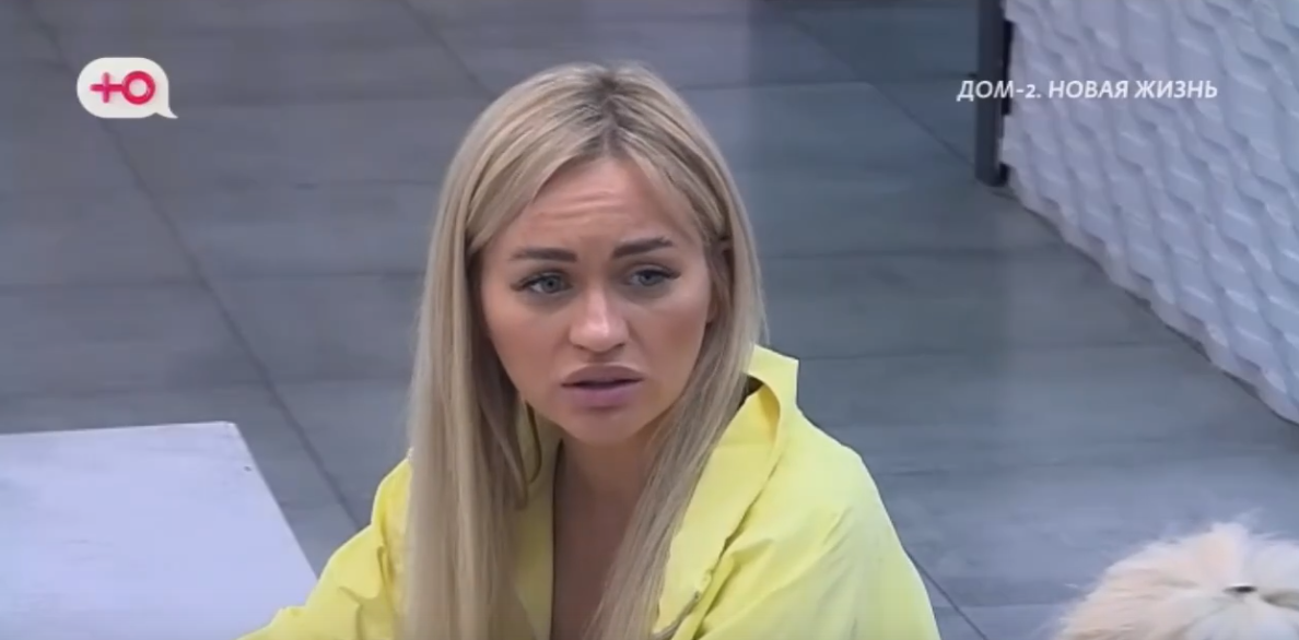 Элина Рахимова напомнила маме о методах её воспитания