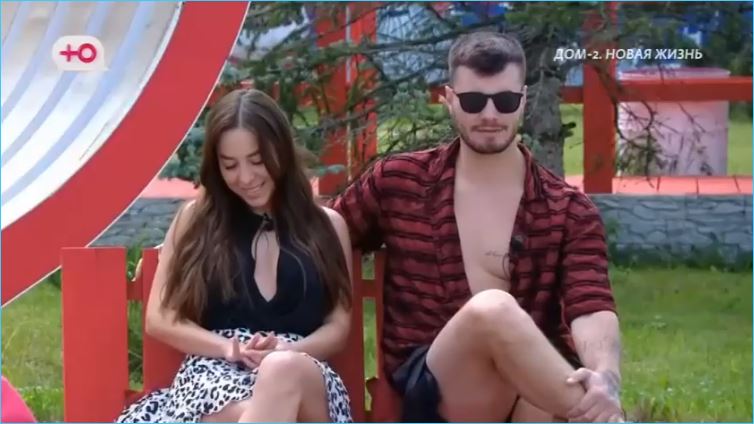 Сергея Хорошева, как раньше Илью Баженова, позвали для постельных сцен в кино