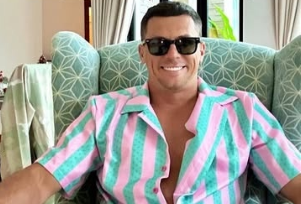 Иван Барзиков "отправил" питомца Лео в космос