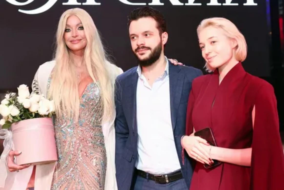 Дочь Анастасии Волочковой планирует сменить фамилию