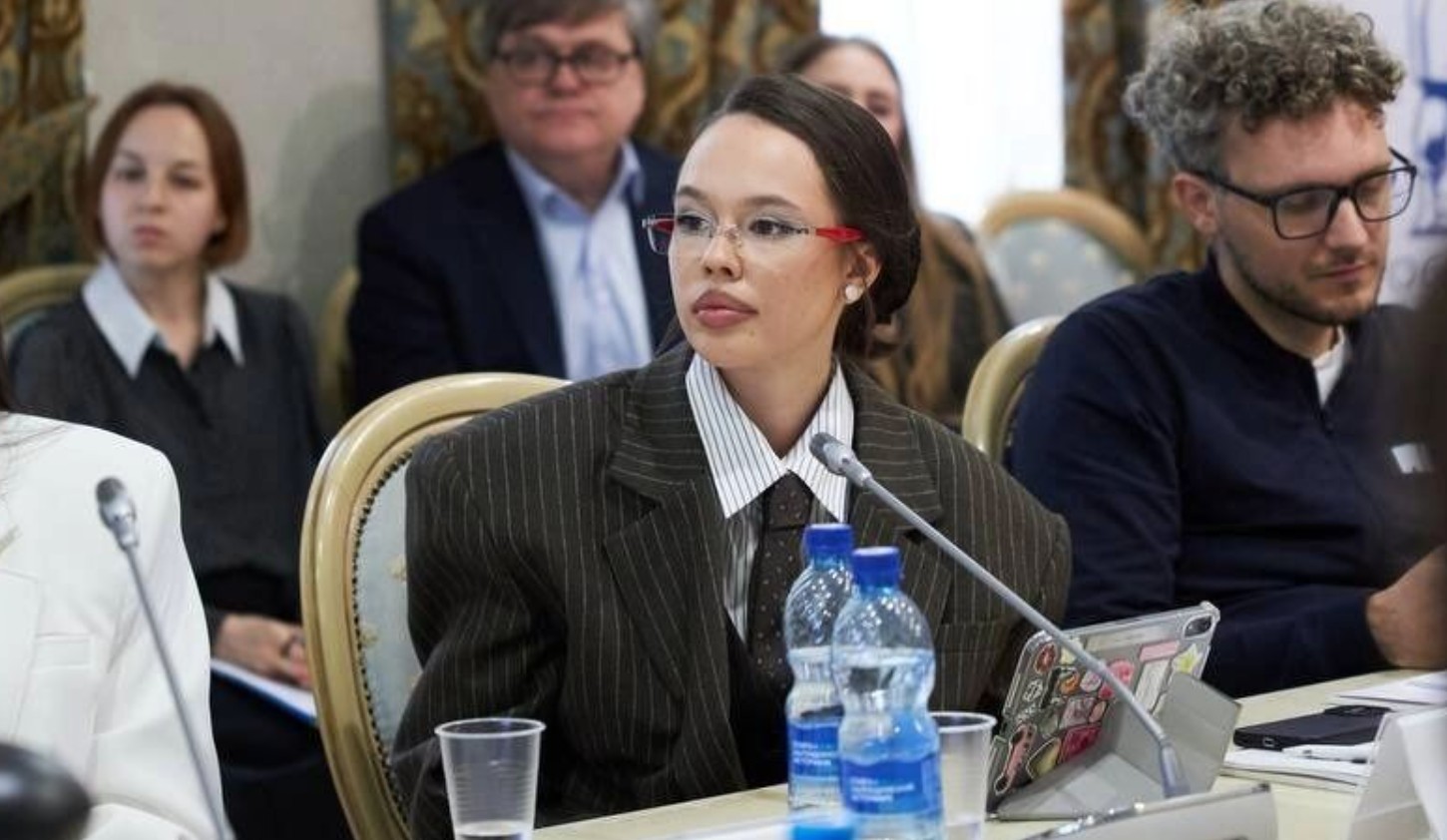 Инстасамка выступила против заработка родителей на популярности детей