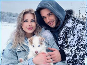 Евгений Ромашов отмечает 3 годовщину свадьбы, признаваясь в любви к жене Насте Евгений Ромашов отмечает 3 годовщину свадьбы, признаваясь в любви к жене Насте