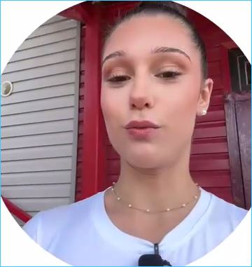 Юлия Филиппова, несмотря на конфликты, намерена остаться на поляне Дома 2 Юлия Филиппова, несмотря на конфликты, намерена остаться на поляне Дома 2