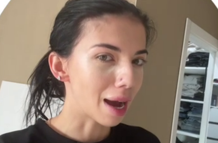 Ирина Пингвинова обеспокоена неудачным пирсингом