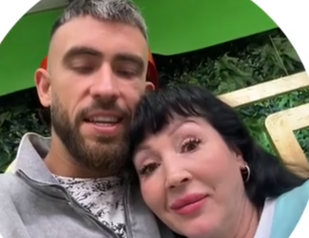 Игорь Григорьев отмечает 30-летие на доме 2 Игорь Григорьев отмечает 30-летие на доме 2