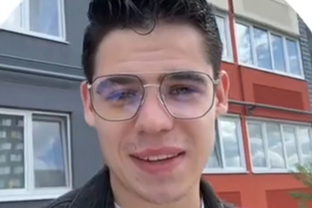 Максим Зарахович вместо реабилитации выбрал ремонт