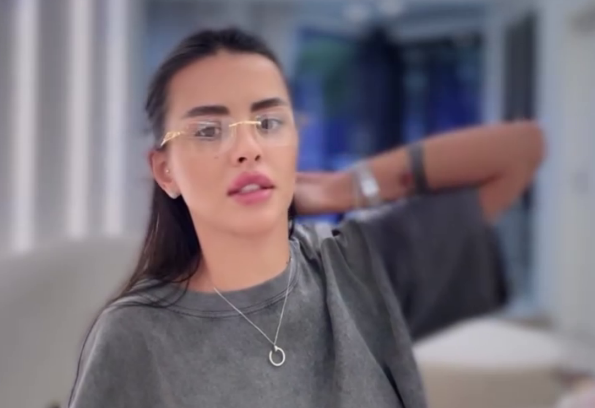 Кристина Бухынбалтэ улетела в Молдавию к отцу Кристина Бухынбалтэ улетела в Молдавию к отцу