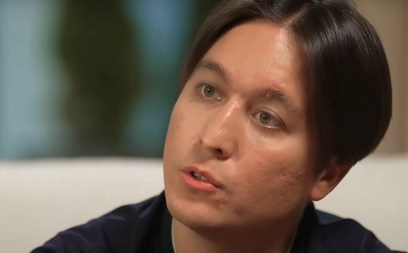 Тимур Хайдаров пообещал Елене Товстик сделать бесплатную пластическую операцию