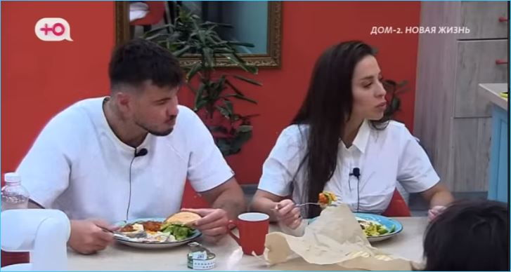 Выяснилось, почему Женя Дорожкина пригласила Элину Рахимову на свою свадьбу Выяснилось, почему Женя Дорожкина пригласила Элину Рахимову на свою свадьбу