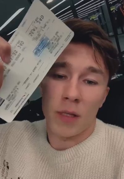 Стало известно, куда улетел Данко от Яны Тырлышкиной