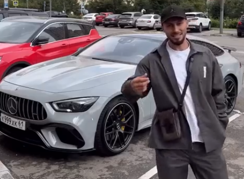Арай Чобанян продаёт любимый автомобиль за 12 млн рублей