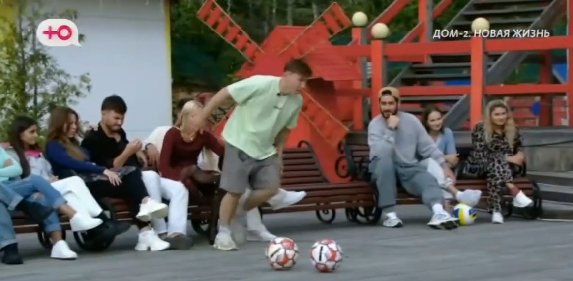 Анастасия Филиппова не даёт Луковкину скучать