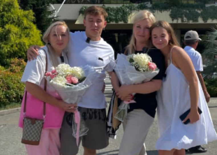 К Данко и Тырлышкиной в Сочи прилетели мамы