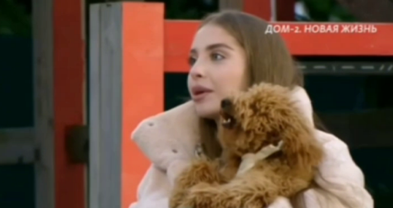 Катя Квашникова перешла ко второму этапу превращения Григорьева в  Катя Квашникова перешла ко второму этапу превращения Григорьева в