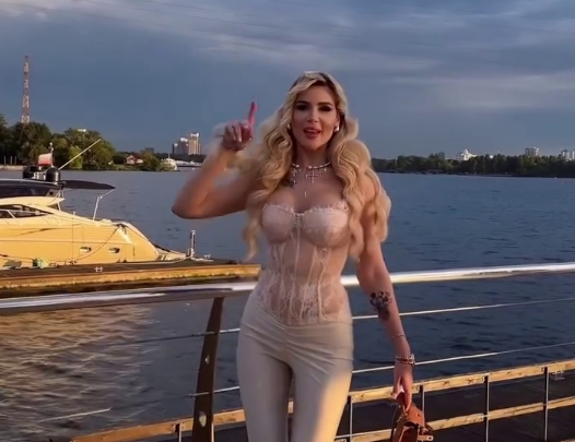 Анастасия Голд рассказала о разнице в возрасте со своим парнем