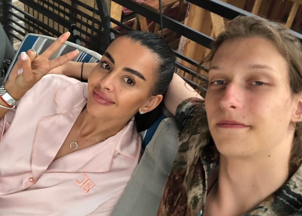 Из-за Кристины Бухынбалтэ парни в Сочи потеряли деньги