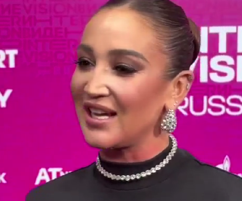 Ольга Бузова раскритиковала Shamanа за отказ от голосования в «Интервидении-2025» Ольга Бузова раскритиковала Shamanа за отказ от голосования в «Интервидении-2025»