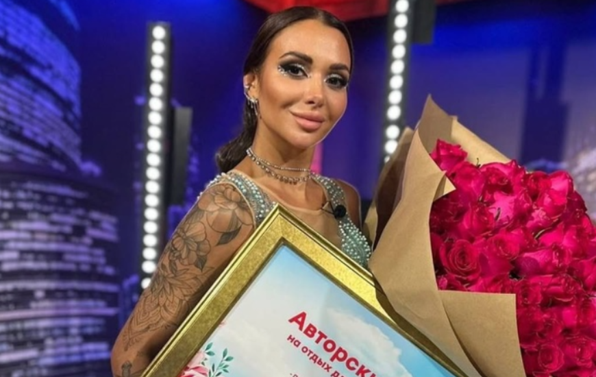 Елена Тепловодская вернулась на Дом 2 без Шломы Елена Тепловодская вернулась на Дом 2 без Шломы