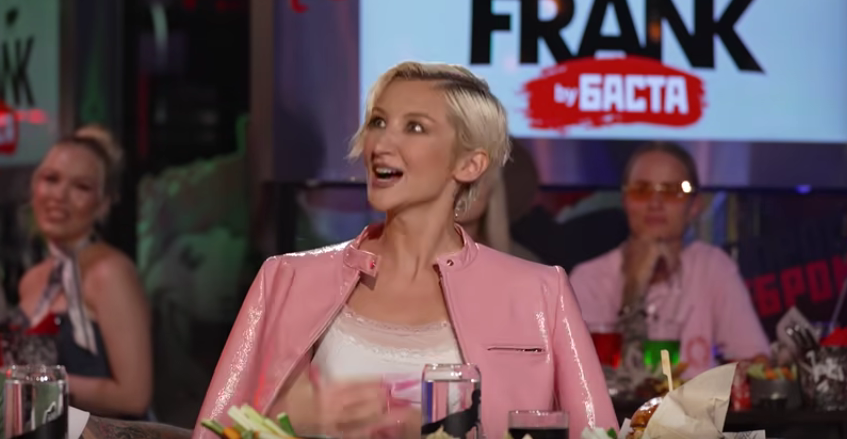 Кенели Сайкс пыталась устроить разборки с Марго на шоу "Вопрос ребром"