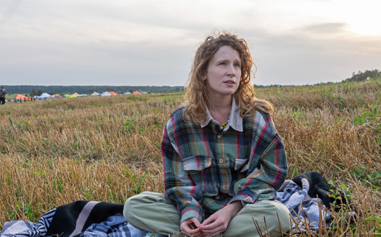 Певице Монеточке закрыли въезд в ряд стран