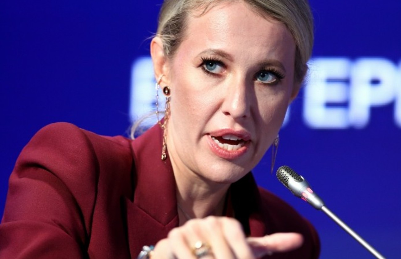 Россияне осудили Ксению Собчак за вечеринку в стиле вечеринки Насти Ивлеевой Россияне осудили Ксению Собчак за вечеринку в стиле вечеринки Насти Ивлеевой