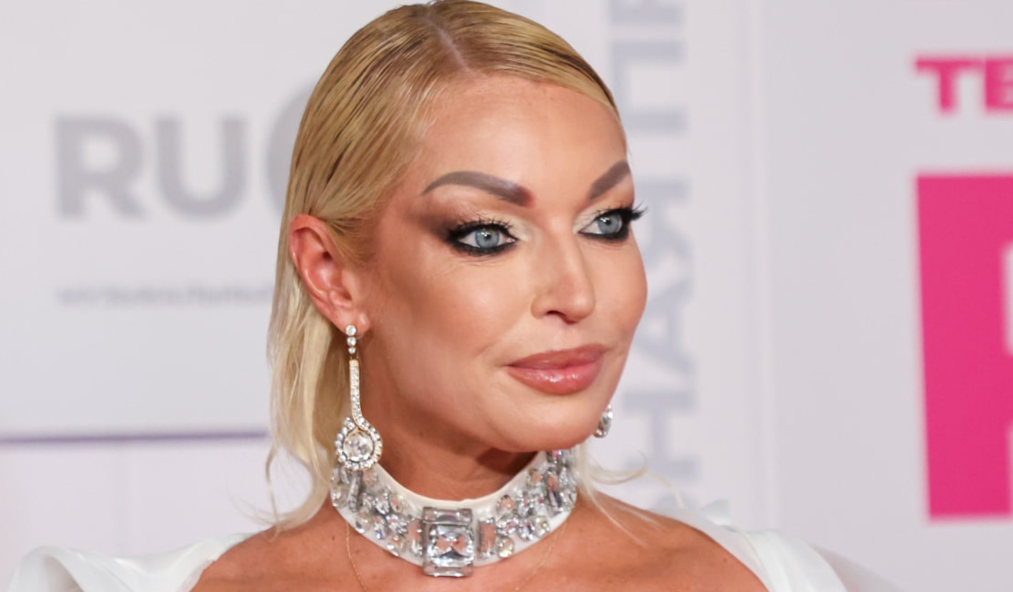 Анастасия Волочкова ответила Александру Серову