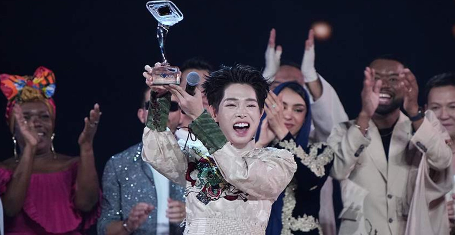 Победитель Интервидения планирует вернуться в Россию Победитель Интервидения планирует вернуться в Россию