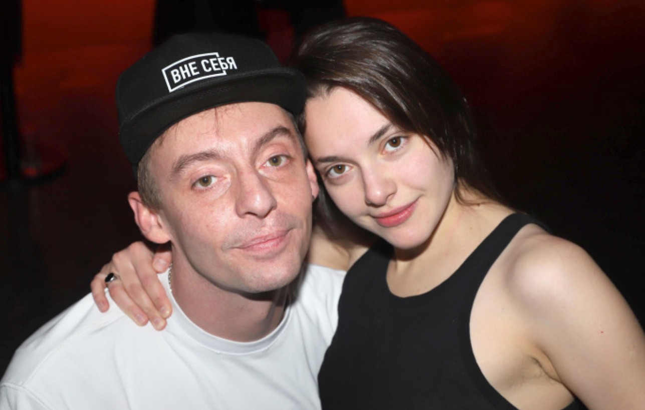 Илья Дель опроверг слухи о причастности возлюбленной к его падению из окна